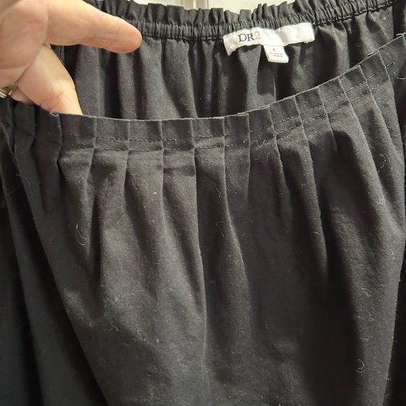 ❤️ DR2 Black Ruffled Tank Top - Picture 2 of 7